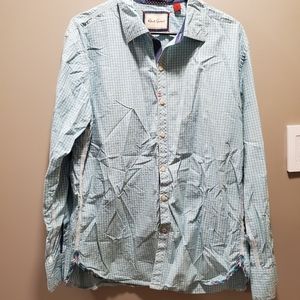 Robert Graham XL shirt